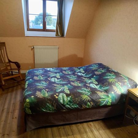 Le Gite Du Tresor Lejlighed Montreuil-Bellay Eksteriør billede