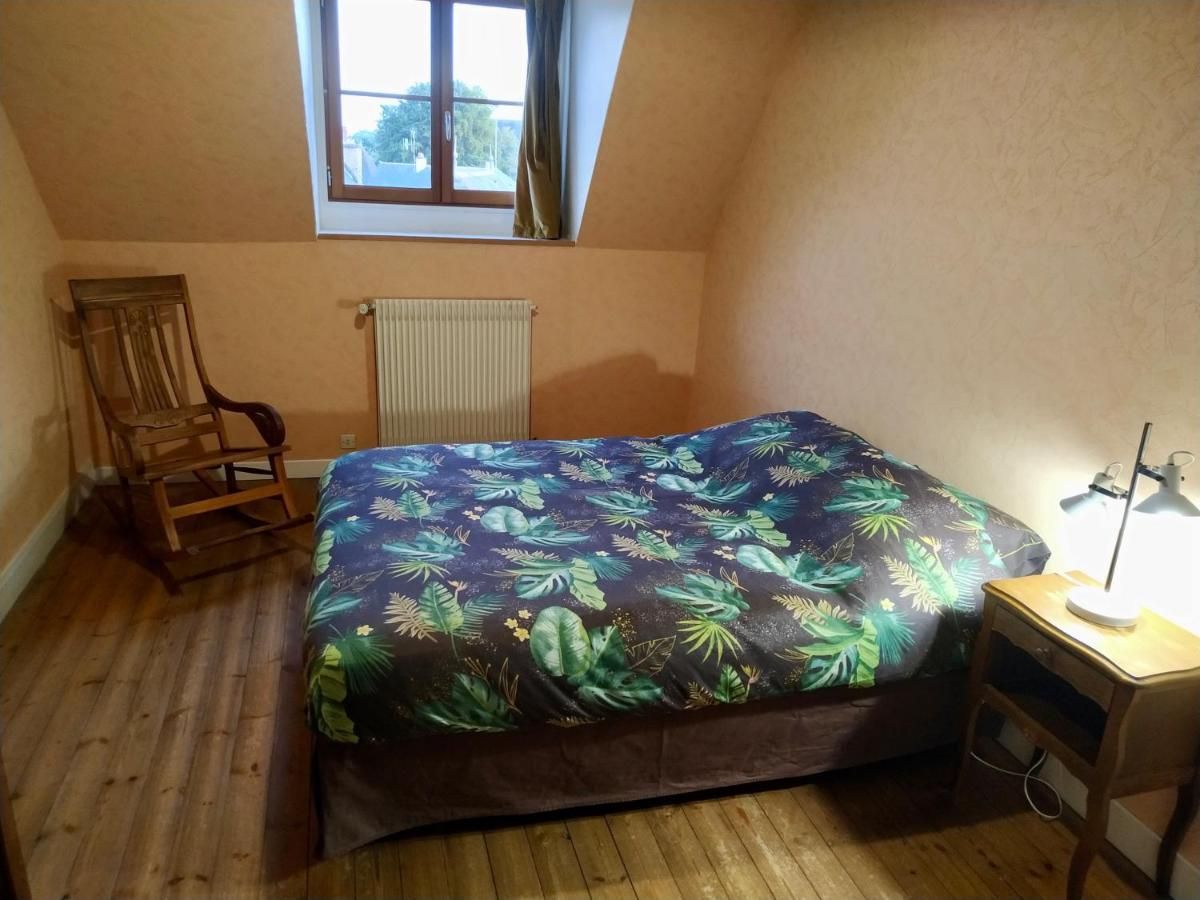 Le Gite Du Tresor Lejlighed Montreuil-Bellay Eksteriør billede